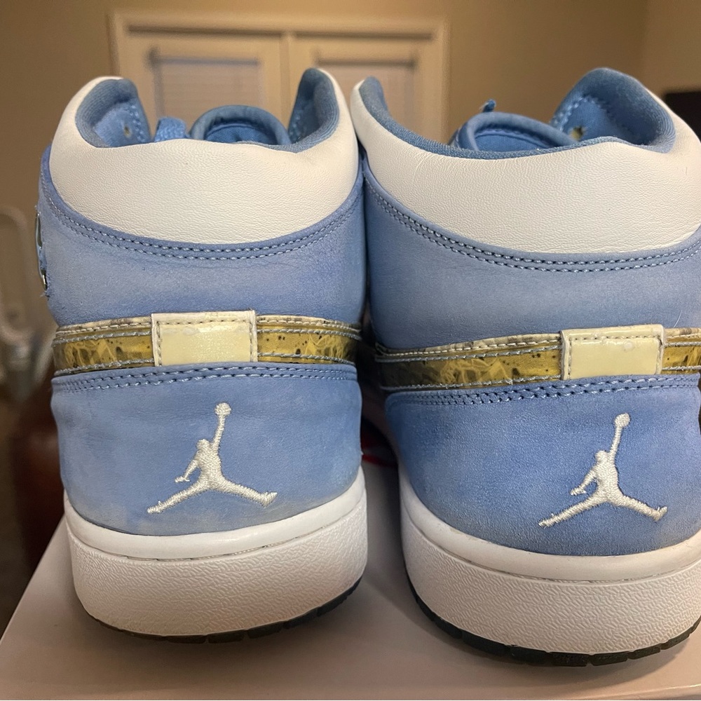 Rare “Legend” Air Jordan 1s, Size 13. Great condition - Picture 5 of 9